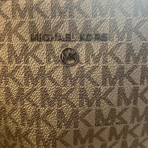 Michael Kors Silver Crossbody Bag - Picture 2 of 7